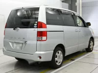 Toyota NOAH лот № 30309 оценка 3  с аукциона в Японии 1