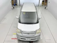 Toyota NOAH лот № 30309 оценка 3  с аукциона в Японии 6