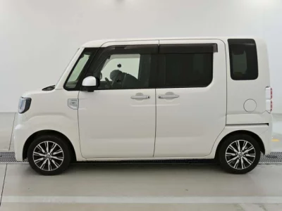 Toyota PIXIS MEGA