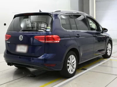 Volkswagen GOLF TOURAN