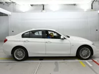 BMW 3-Series лот № 38008 оценка 4.5  с аукциона в Японии 2