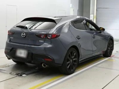 Mazda MAZDA3  с аукциона в Японии