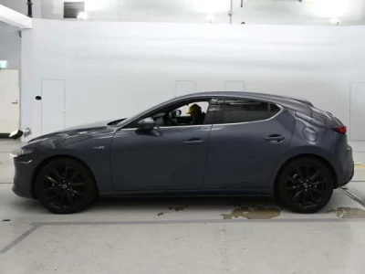 Mazda MAZDA3  с аукциона в Японии
