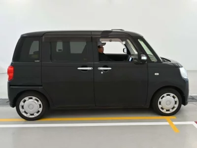Daihatsu MOVE CANBUS  с аукциона в Японии