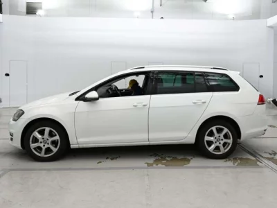 Volkswagen GOLF VARIANT