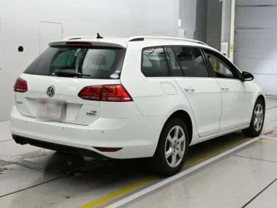 Volkswagen GOLF VARIANT