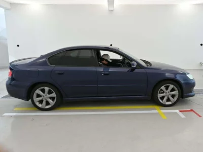 Subaru LEGACY B4