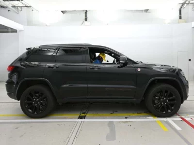 Chrysler JEEP GRAND CHEROKEE