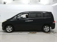 Honda STEP WAGON лот № 30295 оценка 3  с аукциона в Японии 3