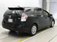 Toyota PRIUS ALPHA лот № 30361 оценка RA  с аукциона в Японии 1