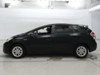 Toyota PRIUS ALPHA лот № 30361 оценка RA  с аукциона в Японии 3
