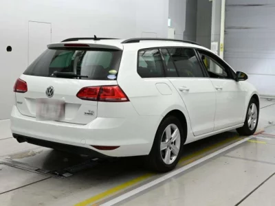 Volkswagen GOLF VARIANT
