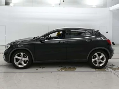 Mercedes-Benz GLA CLASS