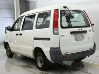 Toyota LITE ACE VAN лот № 40105 оценка 3  с аукциона в Японии 5