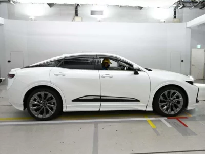 Toyota CROWN CROSSOVER