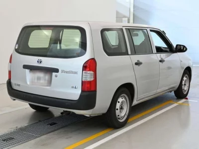 Toyota PROBOX  с аукциона в Японии