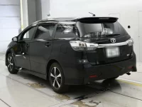 Toyota WISH лот № 30374 оценка 4  с аукциона в Японии 5