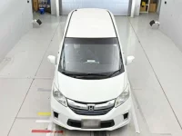 Honda FREED лот № 30484 оценка 4  с аукциона в Японии 6