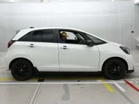 Honda FIT лот № 10212 оценка R  с аукциона в Японии 2