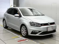 Volkswagen POLO лот № 38123 оценка 4.5  с аукциона в Японии 4