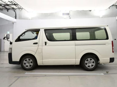 Toyota REGIUS ACE VAN