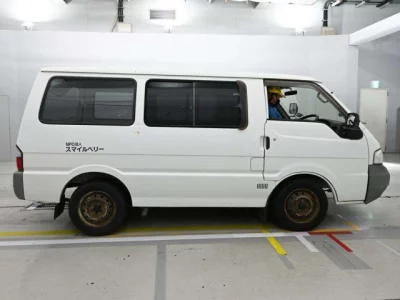 Mazda BONGO VAN