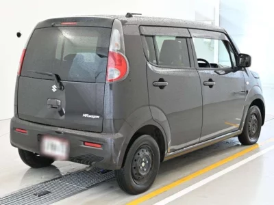 Suzuki MRWAGON