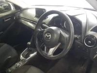 Mazda DEMIO лот № 90563 оценка 3.5  с аукциона в Японии 8