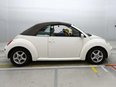 Volkswagen NEW BEETLE