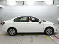 Toyota COROLLA AXIO лот № 30575 оценка 4  с аукциона в Японии 2