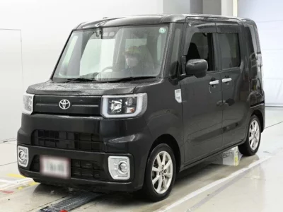 Toyota PIXIS MEGA