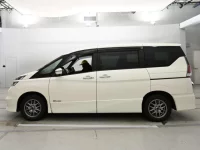 Nissan SERENA лот № 33509 оценка 4  с аукциона в Японии 3