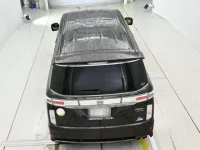 Nissan ELGRAND лот № 30613 оценка 3  с аукциона в Японии 7