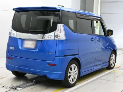 Mitsubishi DELICA D2