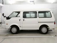 Mazda BONGO VAN лот № 40128 оценка 3.5  с аукциона в Японии 3