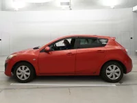 Mazda AXELA лот № 90591 оценка 3.5  с аукциона в Японии 3