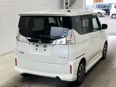 Mitsubishi DELICA D2