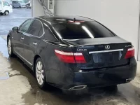 Lexus LS лот № 3055 оценка 3.5  с аукциона в Японии 4
