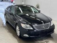 Lexus LS лот № 3055 оценка 3.5  с аукциона в Японии 3