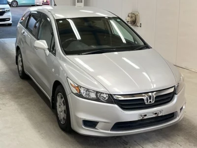 Honda STREAM  с аукциона в Японии