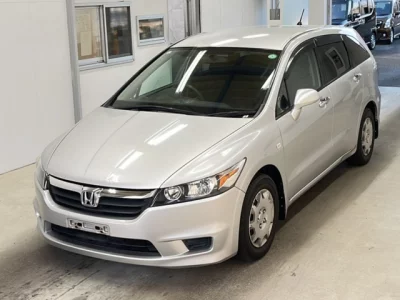 Honda STREAM  с аукциона в Японии