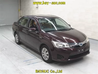 Toyota COROLLA AXIO  с аукциона в Японии