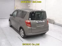 Toyota RACTIS лот № 13 оценка R  с аукциона в Японии 1