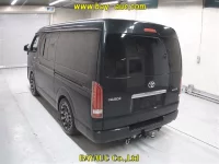 Toyota HIACE VAN лот № 30012 оценка R  с аукциона в Японии 1