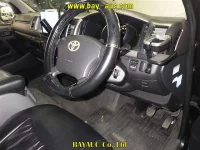 Toyota HIACE VAN лот № 30012 оценка R  с аукциона в Японии 2