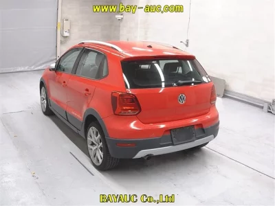 Volkswagen CROSS POLO