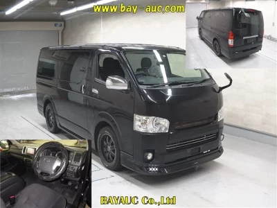 Toyota HiAce Van