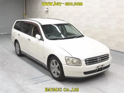 Nissan STAGEA