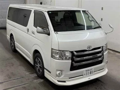 Toyota HiAce Van