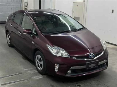 Toyota PRIUS PHV  с аукциона в Японии